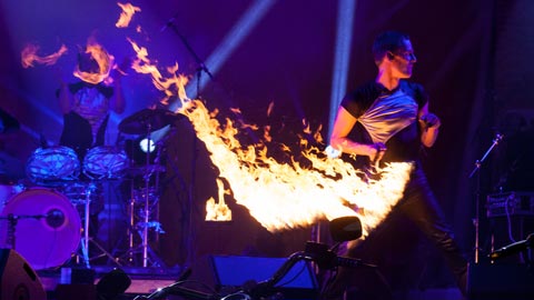 Feuer-Percussion-Show